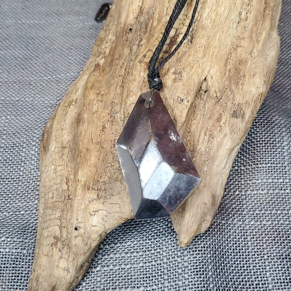 🌺2/$10▪︎Faux Diamond Necklace - Picture 3 of 3